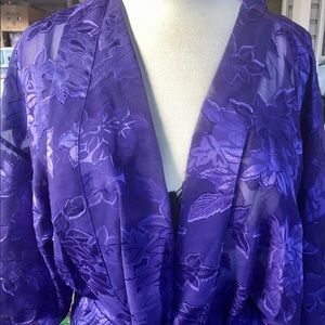 Gloria Vanderbilt Kimono-style robe
